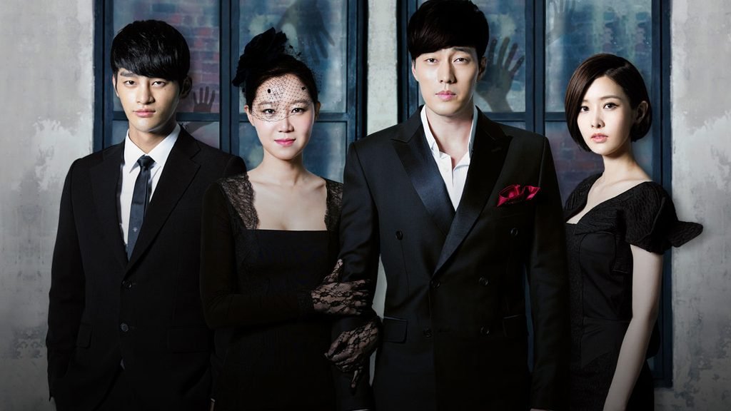 The Masters Sun dorama O Sol do Mestre com mulher que vê fantasmas e presidente de shopping caça fantasmas halloween